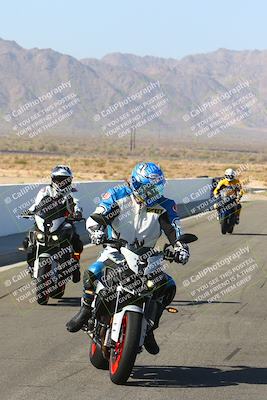 media/Apr-10-2022-SoCal Trackdays (Sun) [[f104b12566]]/Around the Pits/